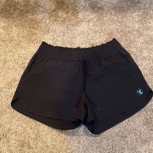 Carve Designs Bali shirts black size small